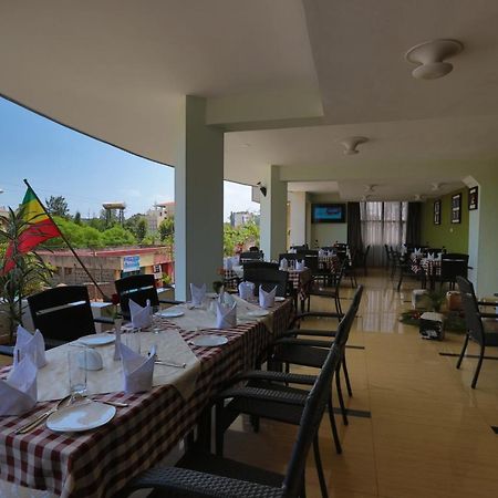 Rahnile Hotel Bahir Dar Bagian luar foto