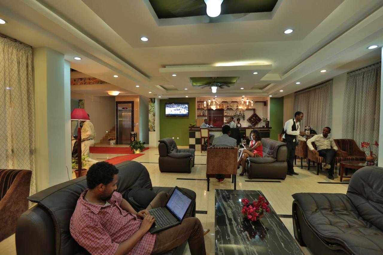 Rahnile Hotel Bahir Dar Bagian luar foto