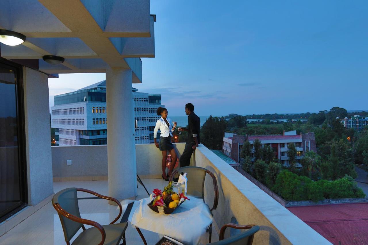 Rahnile Hotel Bahir Dar Bagian luar foto