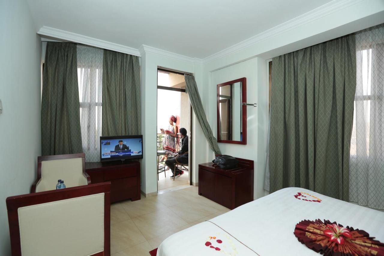 Rahnile Hotel Bahir Dar Bagian luar foto