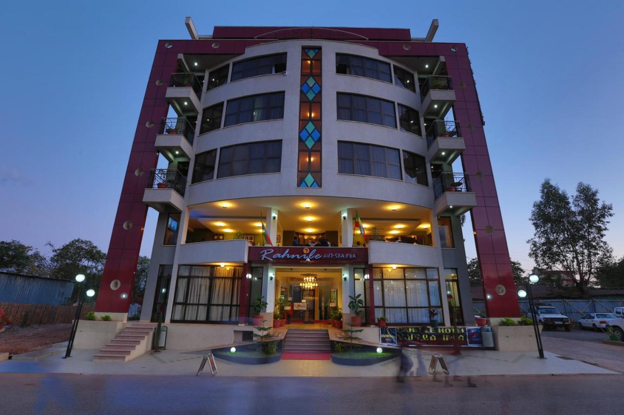 Rahnile Hotel Bahir Dar Bagian luar foto