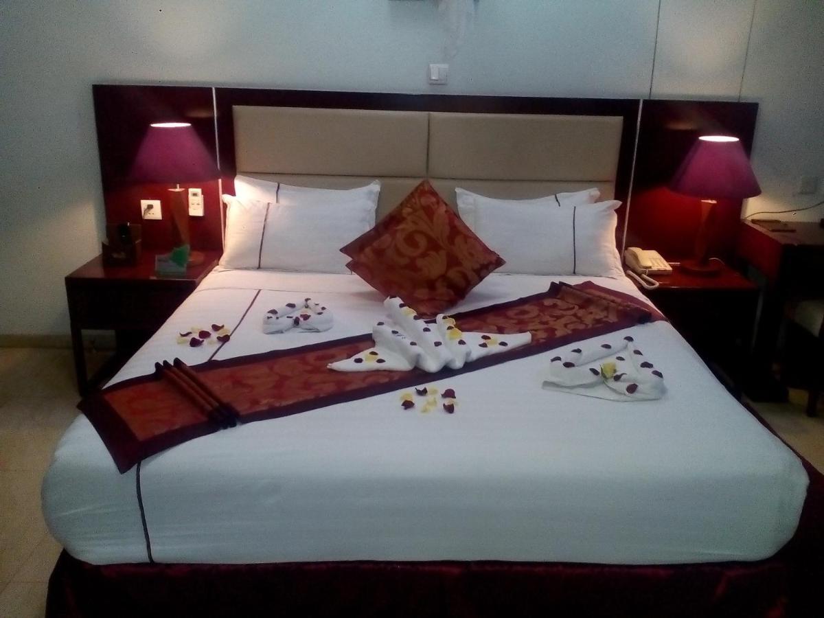 Rahnile Hotel Bahir Dar Bagian luar foto