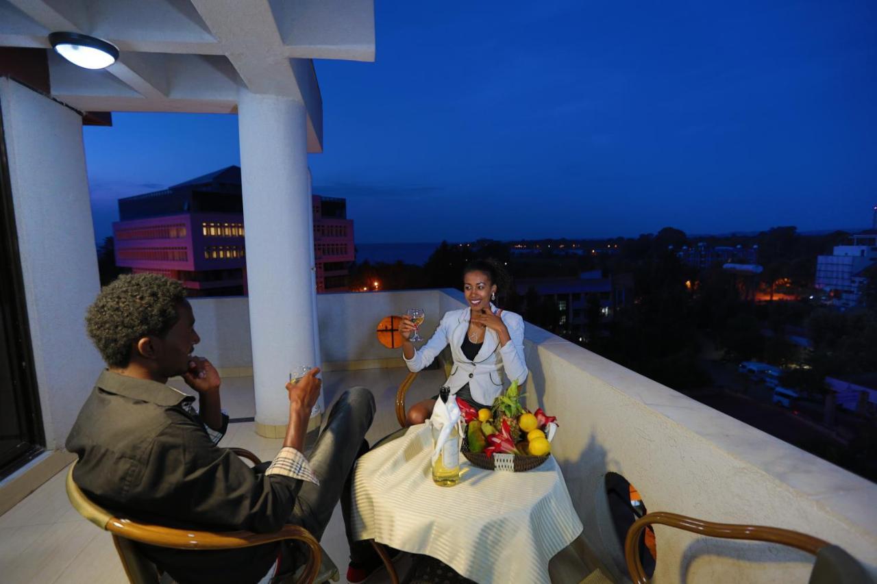 Rahnile Hotel Bahir Dar Bagian luar foto